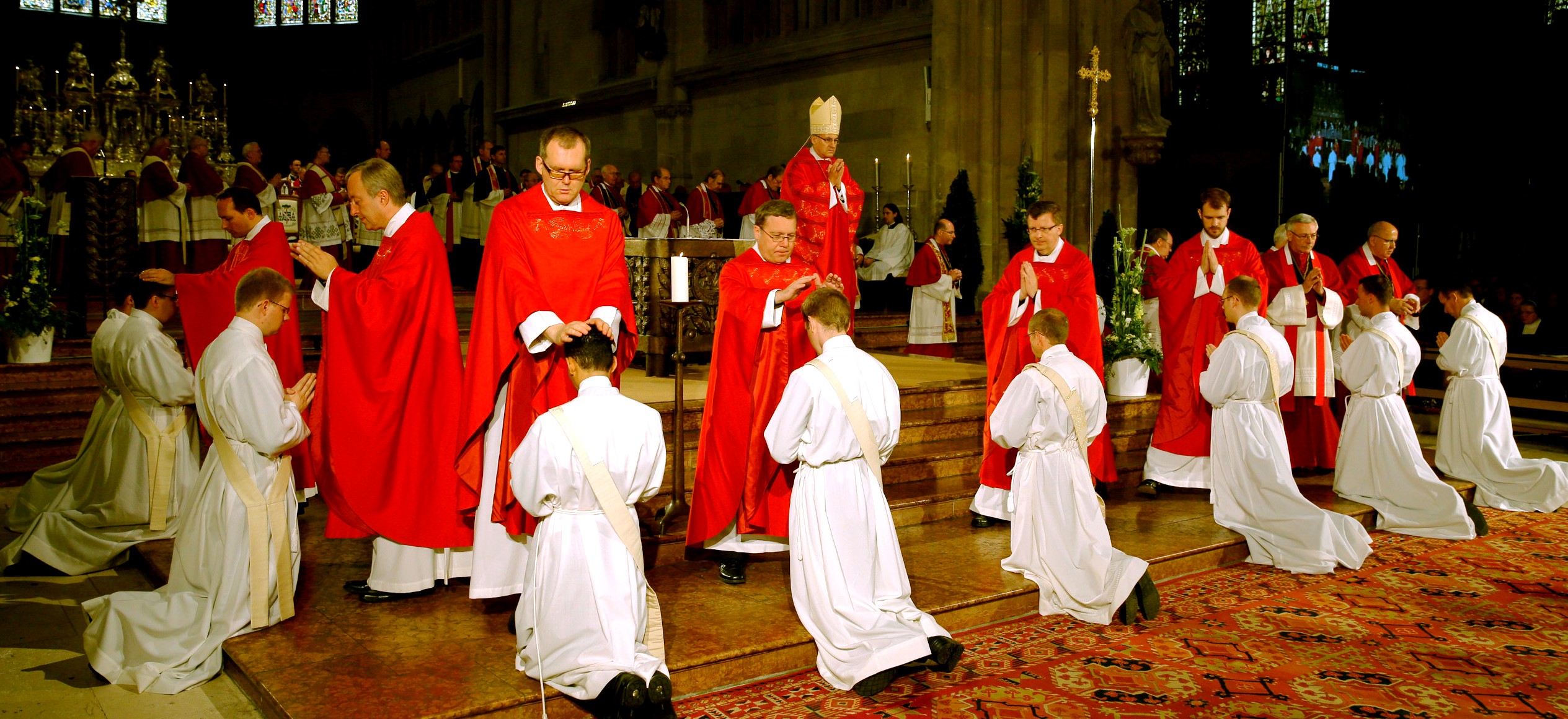 Handauflegung Priester